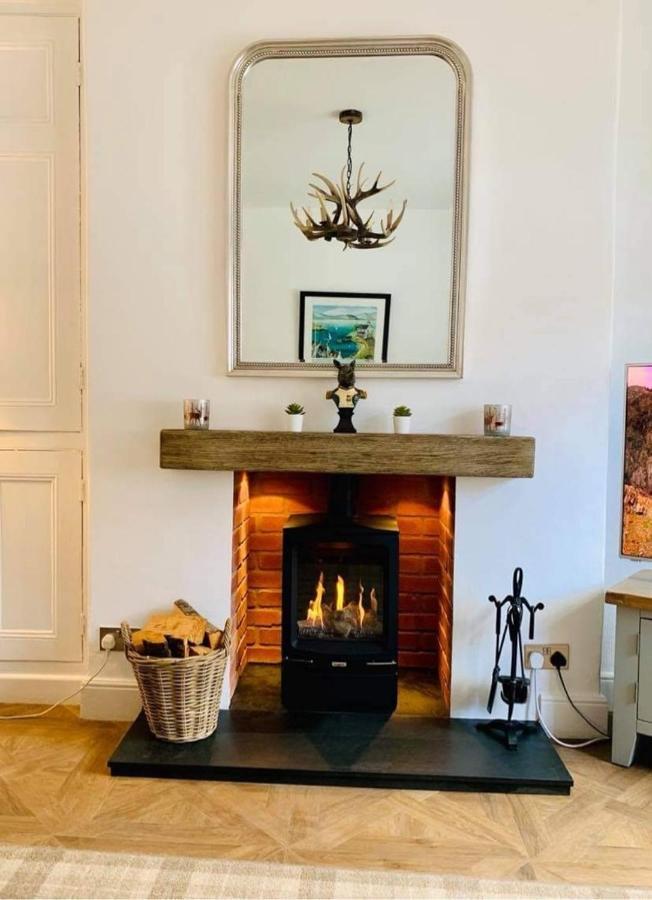 Woodland Cottage - Private Courtyard - Pet Friendly Retreat In The Heart Of Windermere Luaran gambar