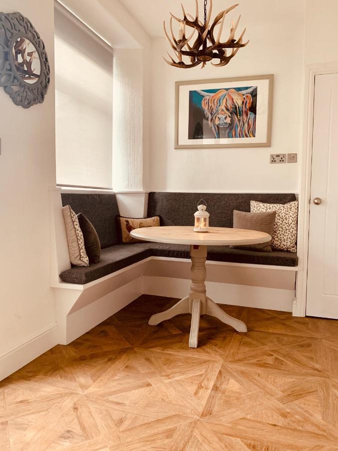 Woodland Cottage - Private Courtyard - Pet Friendly Retreat In The Heart Of Windermere Luaran gambar
